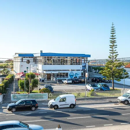 Ensuite 3 Laranja Frente Rochedo 3* Santo Isidoro