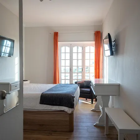 Ensuite 3 Laranja Frente Rochedo