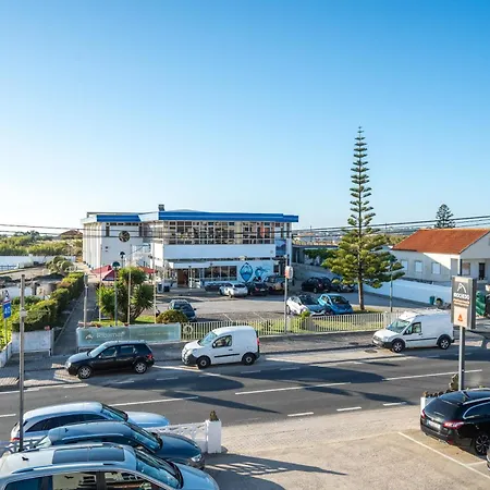 ゲストハウス Ensuite 3 Laranja Frente Rochedo